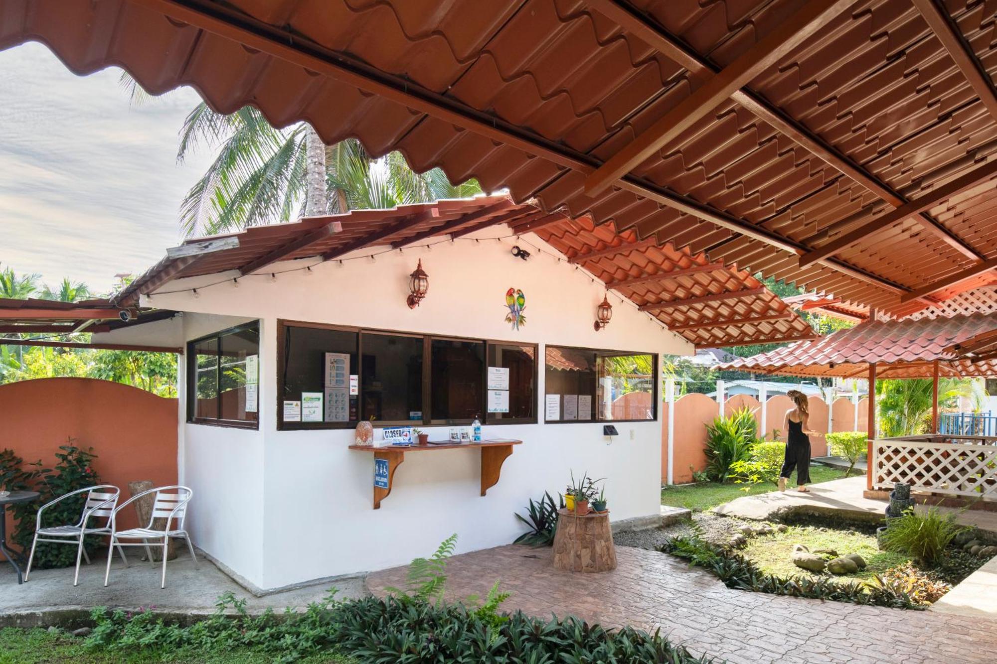 Pangea Lodge Tropical Vibe Home With Shared Pool Manzanillo  Exterior foto
