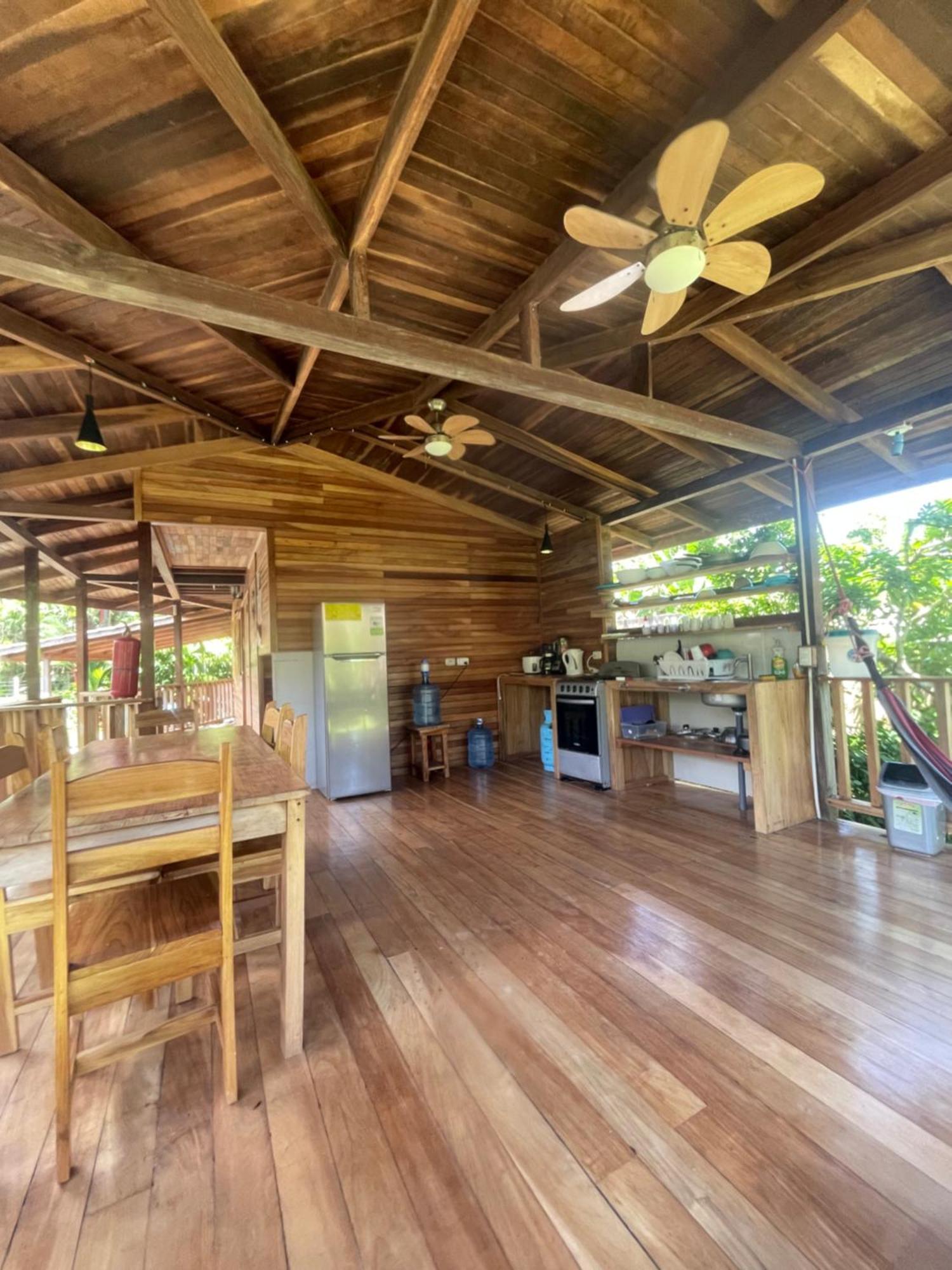 Pangea Lodge Tropical Vibe Home With Shared Pool Manzanillo  Exterior foto